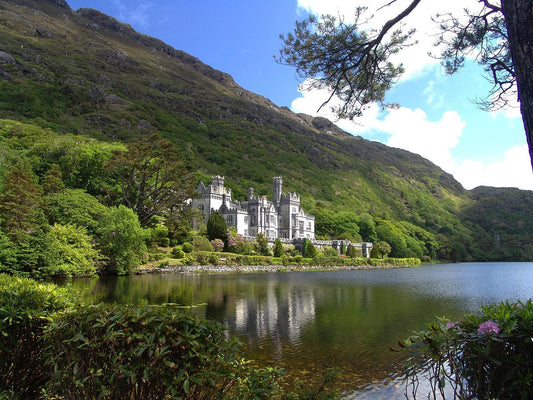 Romantic Getaways: How to Plan the Perfect Couples Trip to Ireland in 2025